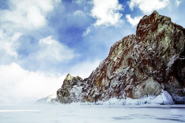 Тур на зимний Байкал на 4 дня с экскурсиями по вашему выбору