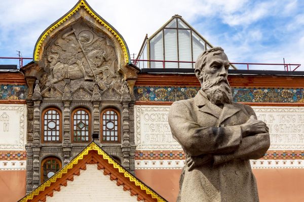 Экскурсия по выставке «Илья Машков. Авангард. Китч. Классика»