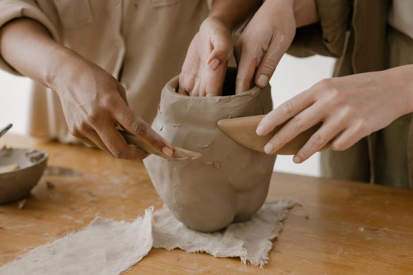 Гончарное ремесло и роспись ангобами