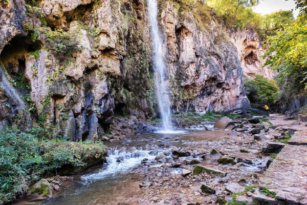 Экскурсия к Медовым водопадам из Кисловодска или Пятигорска