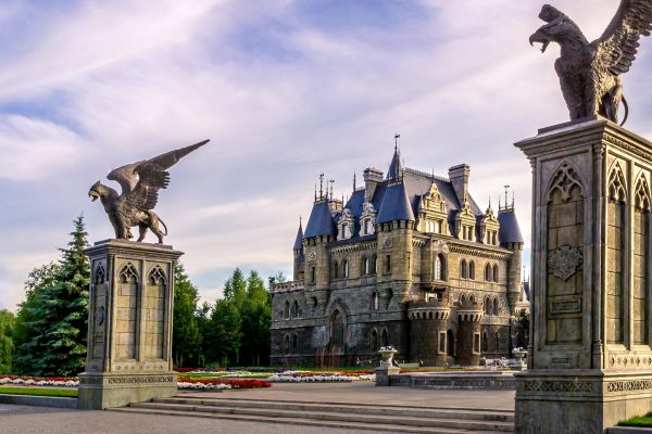 Экскурсия из Самары в замок Гарибальди