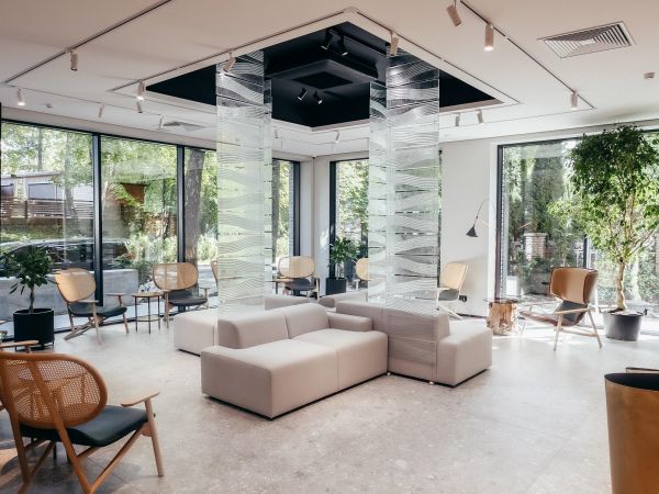 Karmann’s Hotel — Yantar Hall