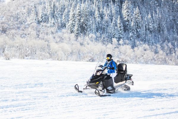 Тур на Алтай на 7 дней с посещением озера Тайменье на снегоходах